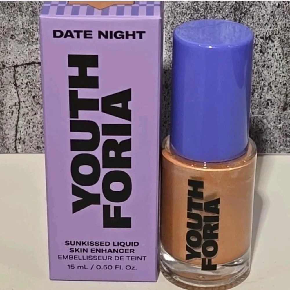 NEW Youth Foria Date Night Sun-kissed Liquid Skin Enhancer in Color Bronzy